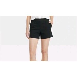 A New Day Women's Shorts Size 8 Midi Shorts‎  3 1/2" Inseam Stretch Black